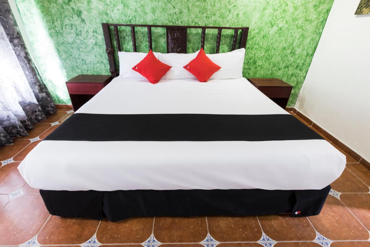 Hotel Hacienda Tonalmain, Central Nueva Тонала Экстерьер фото