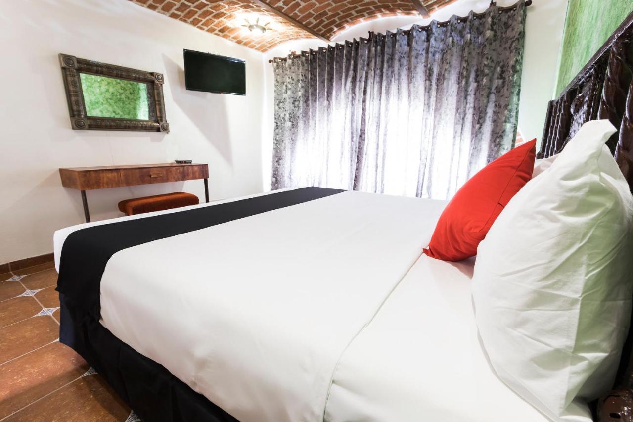 Hotel Hacienda Tonalmain, Central Nueva Тонала Экстерьер фото